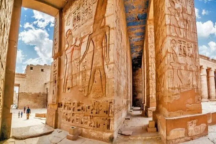 Tempel van Medinet Habu bij Luxor