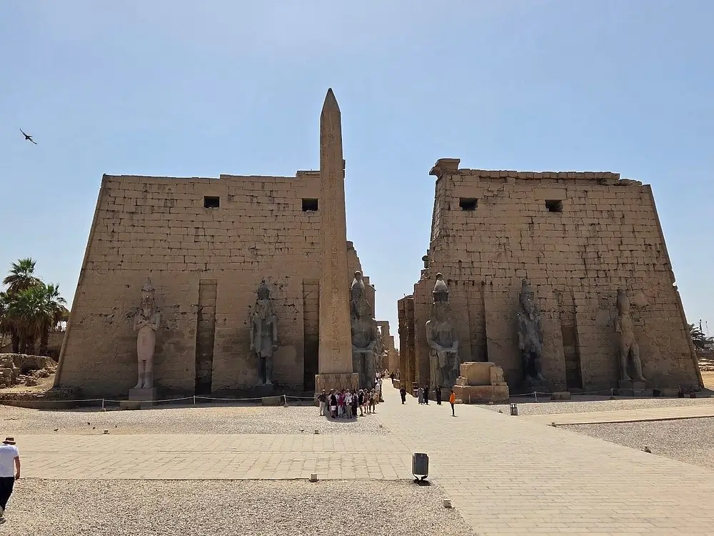 Luxortempel bij schemering